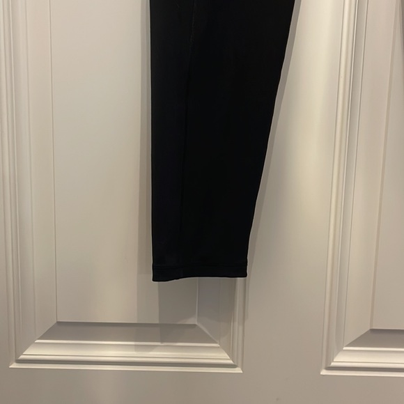 Victoria Secret knockout leggings - Picture 5 of 7